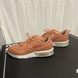 Nike Air Max Sequent